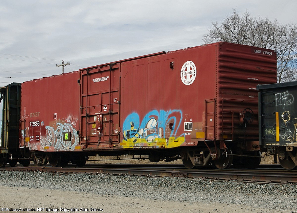 BNSF 712856